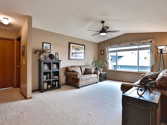 2nd image of 15068 Glenbrook Ave N