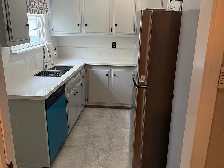 221 S Marengo Ave #9 — Photo 6