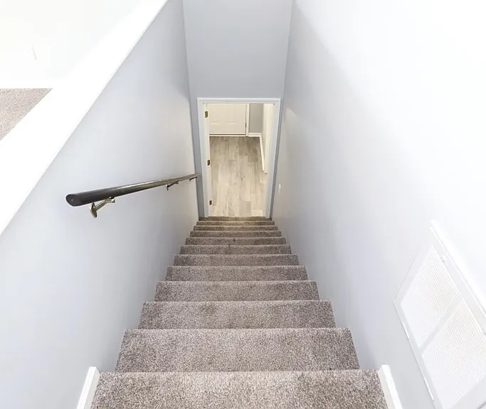 944 Twin Lakes Dr — Photo 32