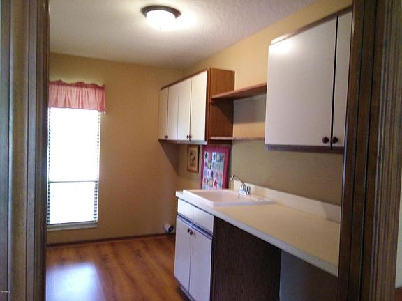 5th image of 1365 Silver Lake Dr