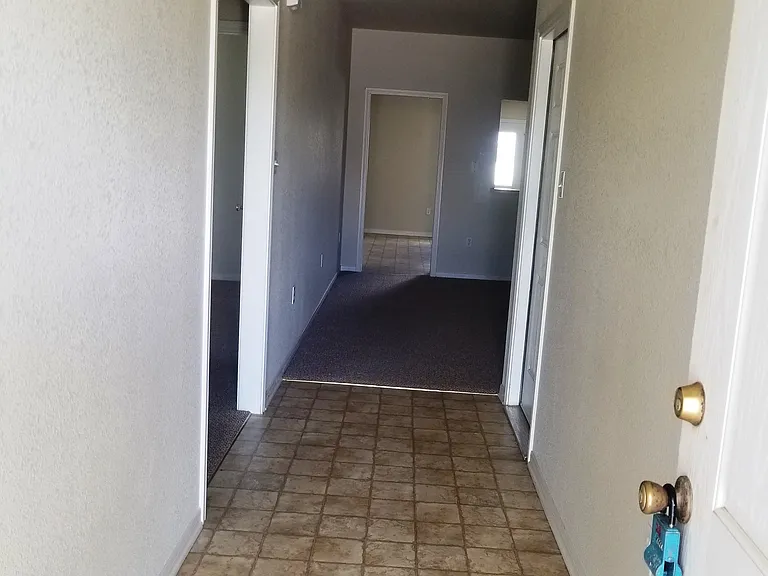 306 Janelle Dr #B — Photo 10