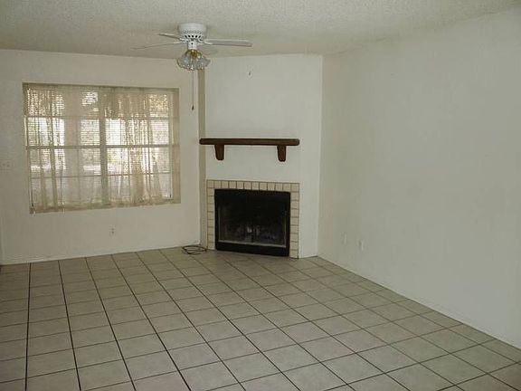 4th image of 921 W University Dr Unit 1025