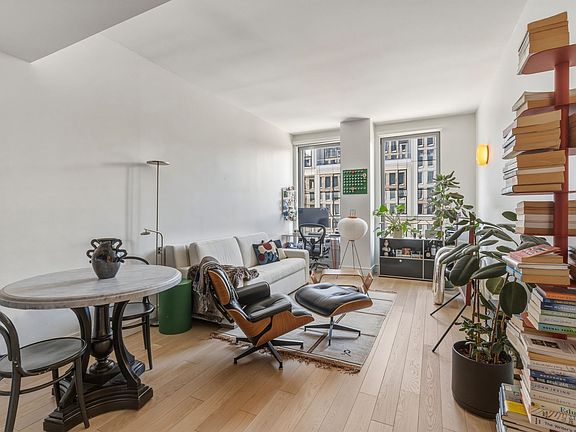 4th image of 540 6th Ave #4A