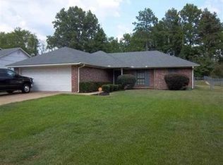 2408 Redbud St, Kilgore, TX 75662