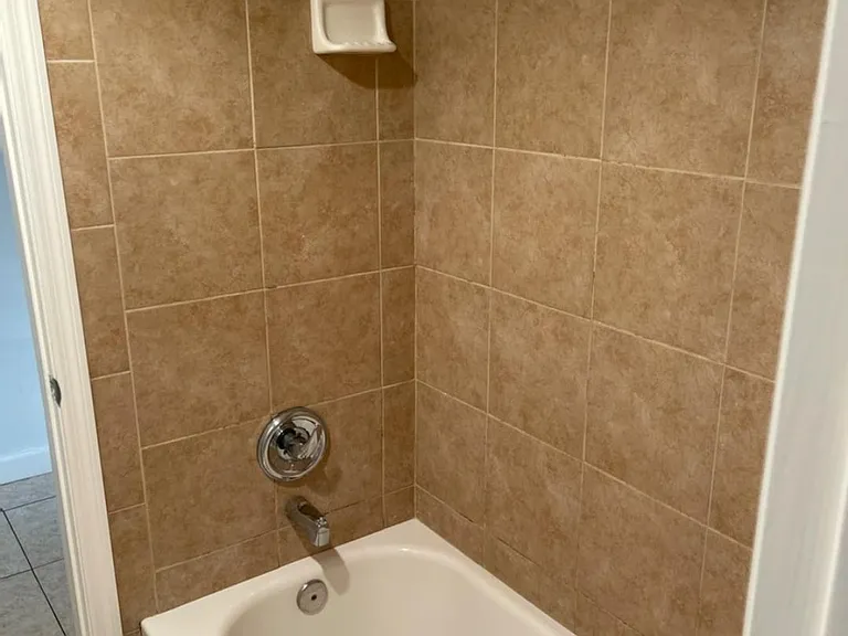 1410 W Holden Ave — Photo 7