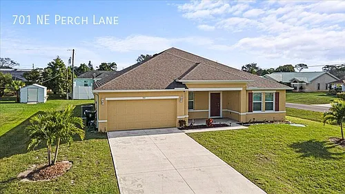 701 NE Perch Ln Photo 1 701 NE Perch Ln Photo 1