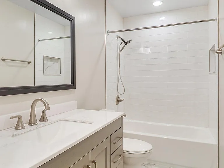 5019 Fleming Dr — Photo 25