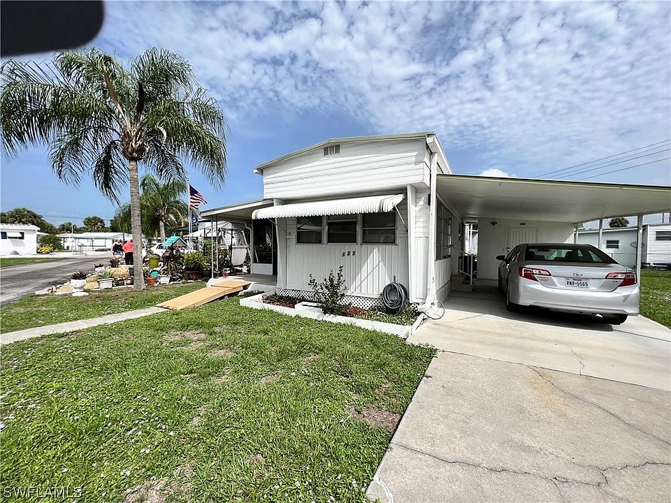 1st image of 121 Coachlight Ln