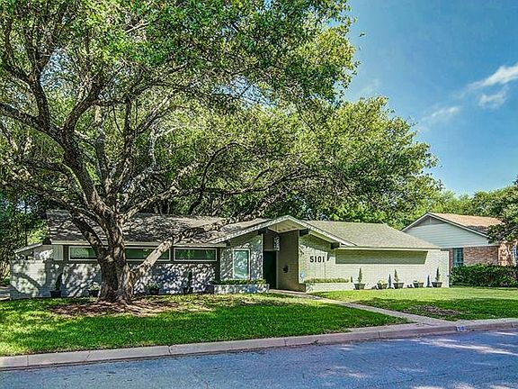 2nd image of 5101 Lake Highlands Dr