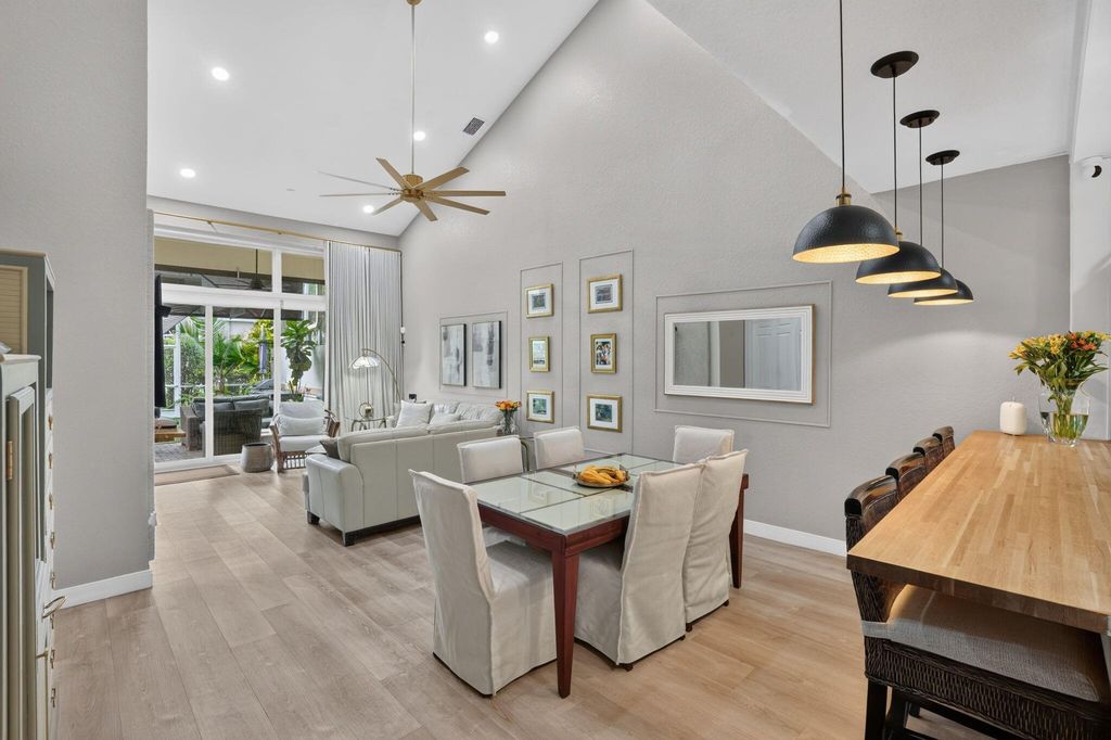 457 W PALM AIRE Drive, Pompano Beach