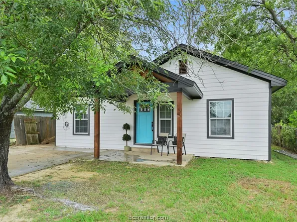 4201 Marsh St, Bryan, TX 77803