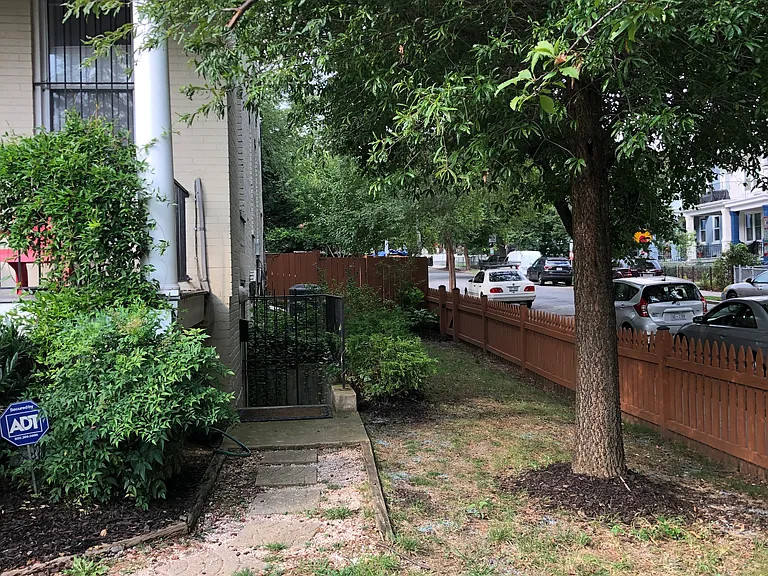 1292 Morse St NE #B — Photo 3