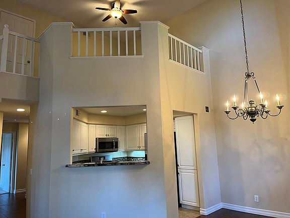 5th image of 11937 Tivoli Park Row Unit 3