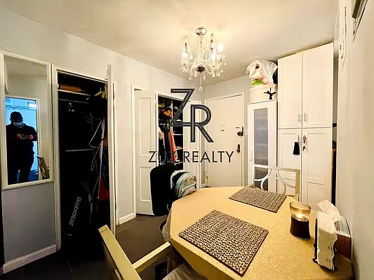 4th image of 1720 E 13th St APT 3H