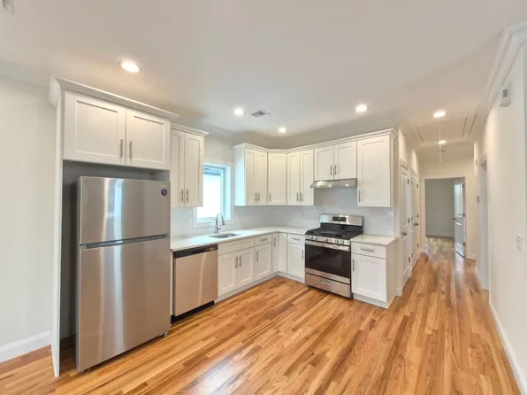 288 Eltingville Blvd #2, Staten Island, NY 10312