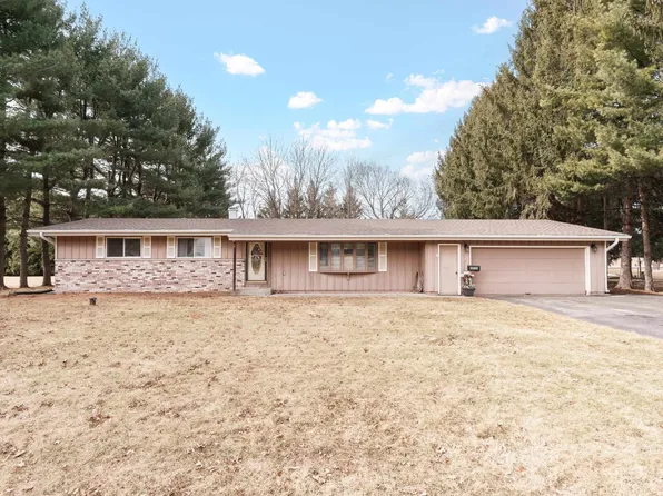 6033 N Greenvale Dr, Milton, WI 53563