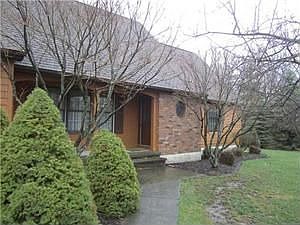 2nd image of 220 Highland Ave