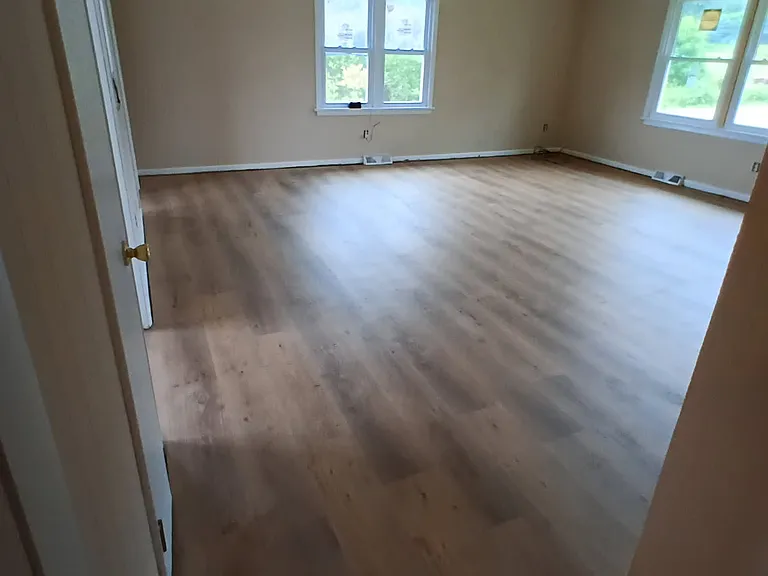 9731 Peach St — Photo 6