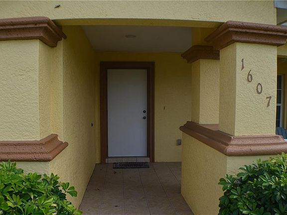 3rd image of 1607 Karen Ave S