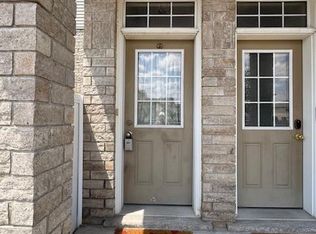 240 Westmeadow Dr #5A, Kitchener, ON N2N0A1