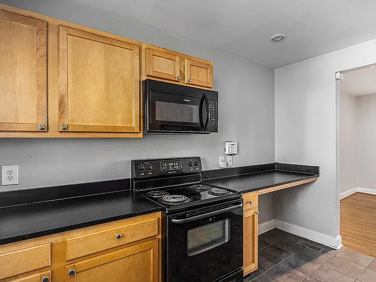 1412 Edgehill Ave #2 — Photo 13