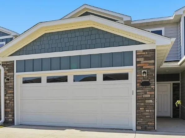 220 NW Waverly Dr Unit 1, Waukee, IA 50263