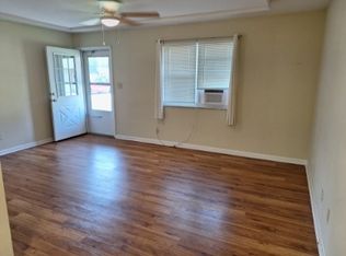 1102 N Benjamin St APT 5, Rushville, IN 46173