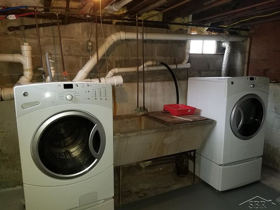 2nd image of 2405 25th St