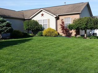 446 Meadowland Dr, Newark, OH 43055