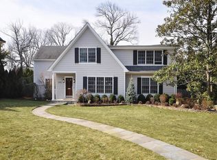 1081 Esplanade, Pelham, NY 10803