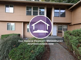 1201 SW Harrier Cir APT 203, Oak Harbor, WA 98277