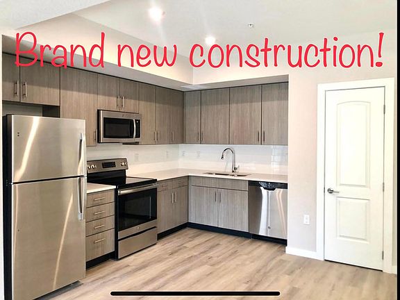 Gorgeous grey and white kitchens!