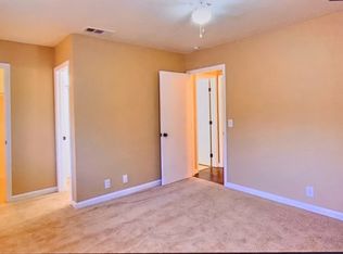 23890 Tahquitz Rd, Apple Valley, CA 92307