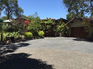 28 Hagen Oaks Ct, Alamo, CA 94507
