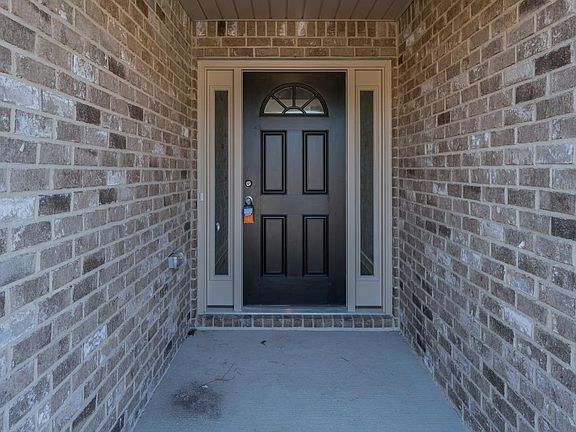 4th image of 180 Green Wood Cir