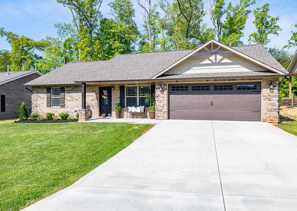 1st image of 4649 Bella Capri Ln