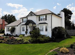 325 Shadow Ridge Dr, Chattanooga, TN 37421