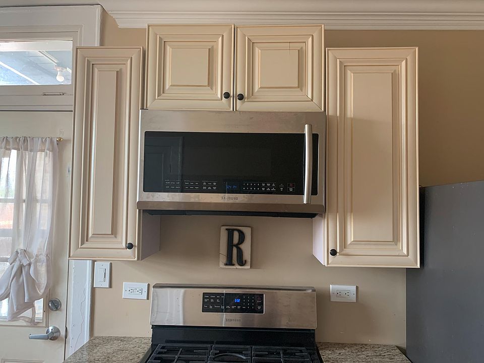 1st image of 27 S Madison Ave APT 3C