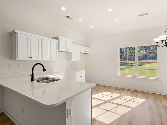 5th image of 6559 Beckett Ln