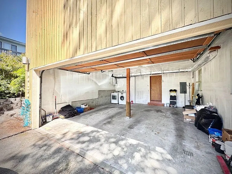 14124 Phinney Ave N — Photo 37