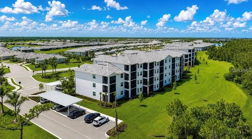 2 bed, 2.0 bath, 1120 sqft, $1,740 — Photo 3