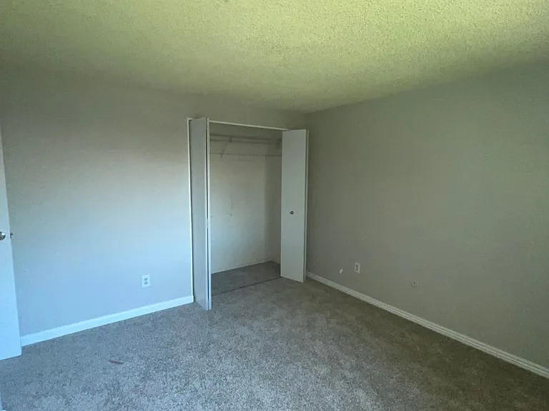 1179 S Troy St — Photo 13