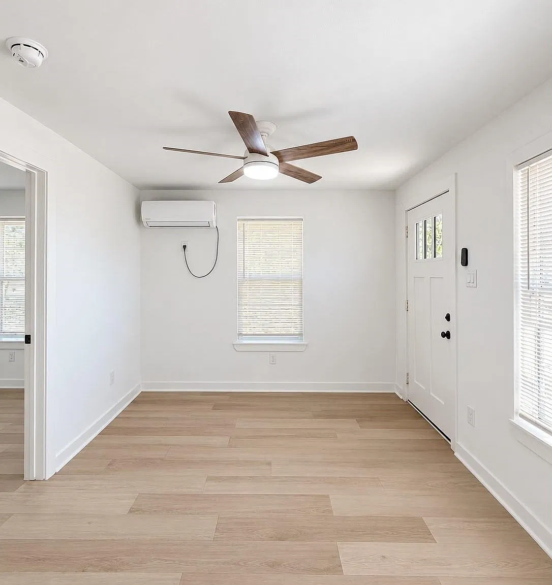 1 bed, 1.0 bath, $800 — Photo 4
