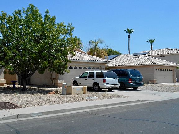 3rd image of 364 W Linda Ln