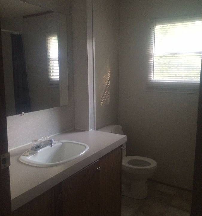 2nd image of 228 Buckingham Ct