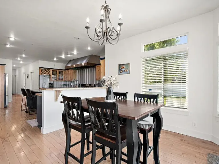 Southlake Cir — Photo 20