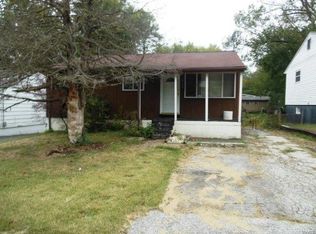 10143 Cloverdale Dr, Saint Louis, MO