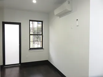 Rented by Rennit Inc.