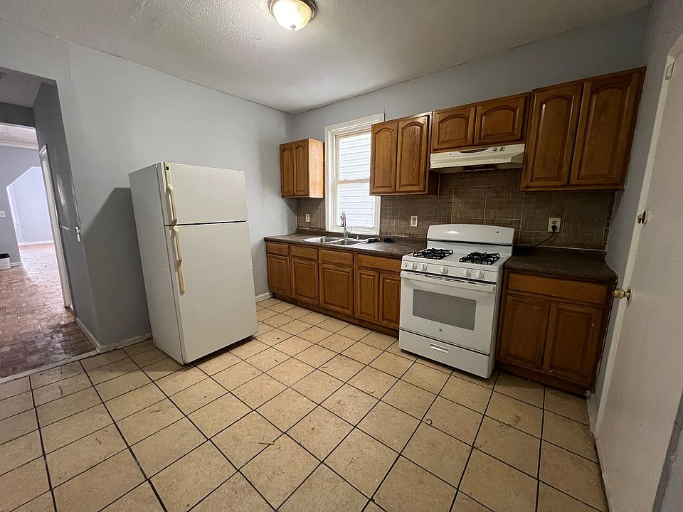 1st image of 97 Wilkinson Ave #1E