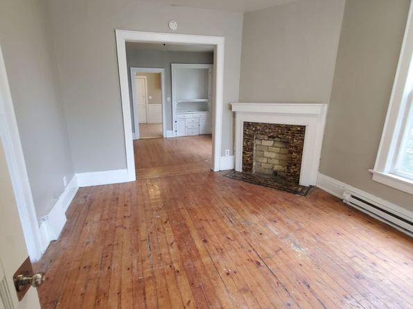 2106-2106A W Keefe Ave #2106